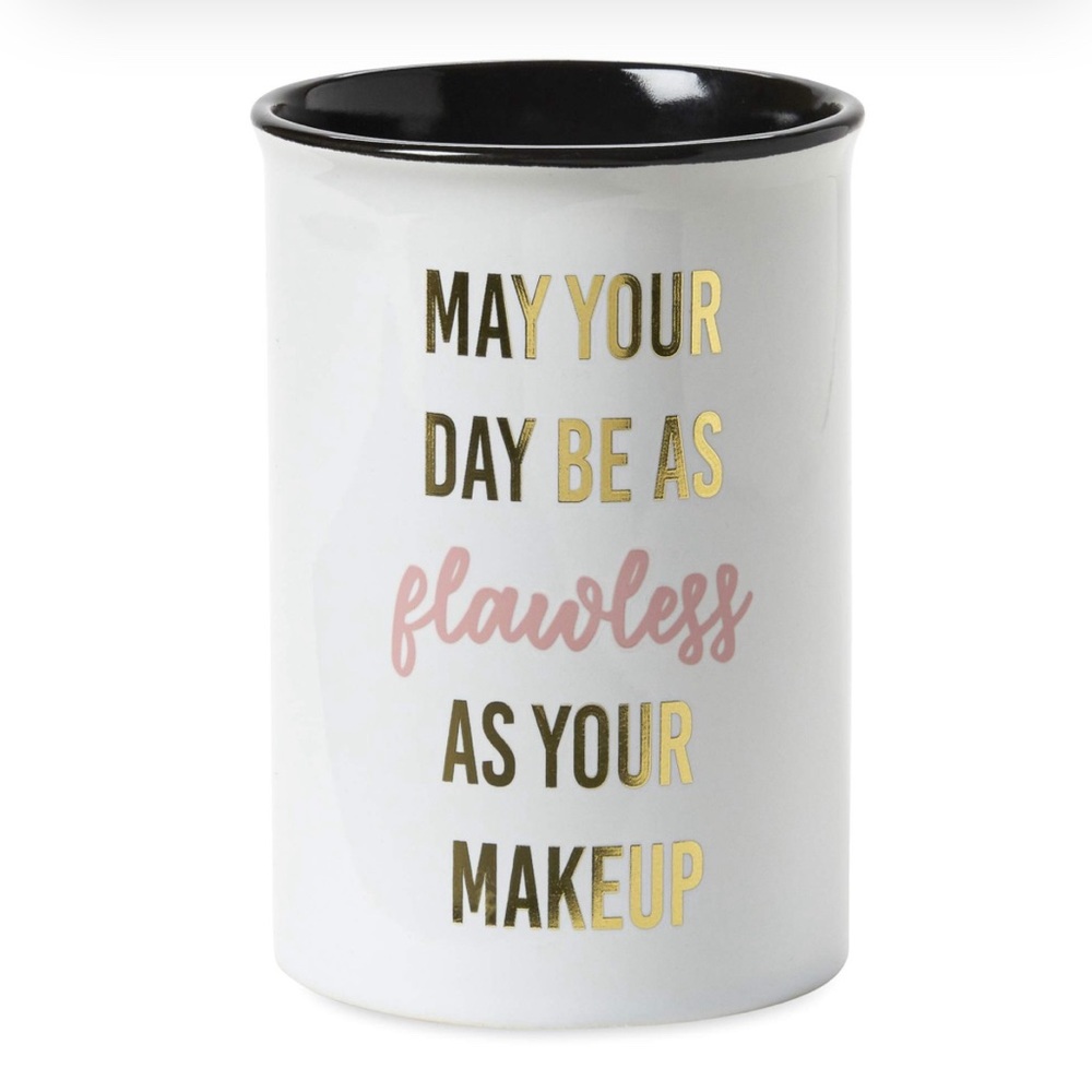 Tri- Coastal Design Make Up Brush Holder